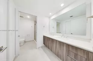 488 NE 18th St, Miami, FL 33132 - Photo 7