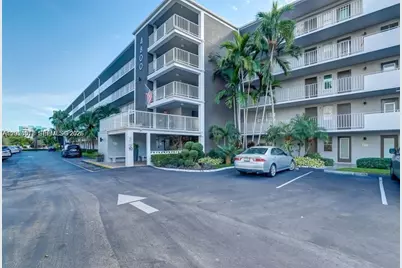 4800 Hillcrest Ln #511, Hollywood, FL 33021 - Photo 1