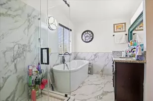 9847 Fairway Cove Ln, Plantation, FL 33324 - Photo 73