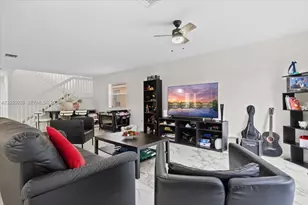 9847 Fairway Cove Ln, Plantation, FL 33324 - Photo 47