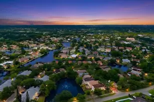 9847 Fairway Cove Ln, Plantation, FL 33324 - Photo 15