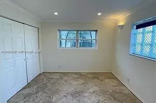 1107 NE 8th St, Hallandale Beach, FL 33009 - Photo 5