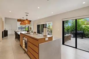 20435 NE 10th Ct, Miami, FL 33179 - Photo 21