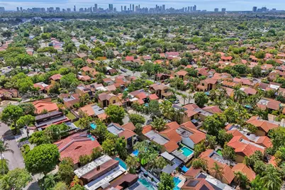 20435 NE 10th Ct, Miami, FL 33179 - Photo 39
