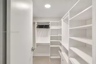 20435 NE 10th Ct, Miami, FL 33179 - Photo 27