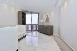 3000 Island Blvd, Aventura, FL 33160 - Photo 25