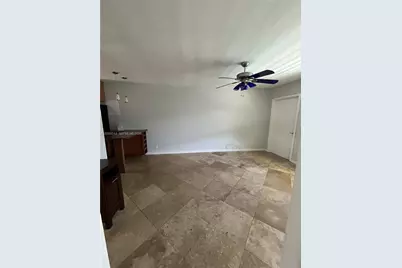 1000 SE 15th St #205, Fort Lauderdale, FL 33316 - Photo 15