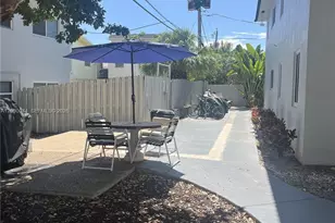1000 SE 15th St, Fort Lauderdale, FL 33316 - Photo 9