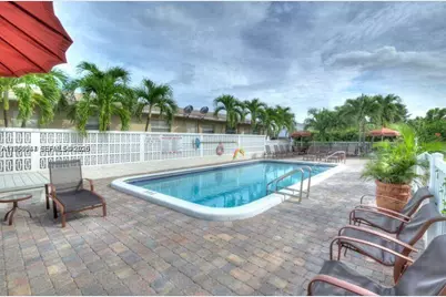 221 SE 9th Ave #112, Pompano Beach, FL 33060 - Photo 9