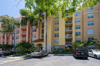 19555 E Country Club Dr #8405, Aventura, FL 33180 - Photo 1