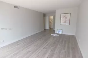 1000 Parkview Dr, Hallandale Beach, FL 33009 - Photo 11