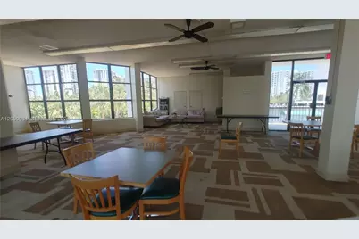 1000 Parkview Dr #125, Hallandale Beach, FL 33009 - Photo 39