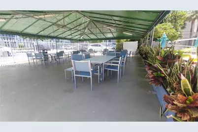 1000 Parkview Dr #125, Hallandale Beach, FL 33009 - Photo 47