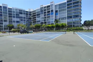 1000 Parkview Dr, Hallandale Beach, FL 33009 - Photo 49