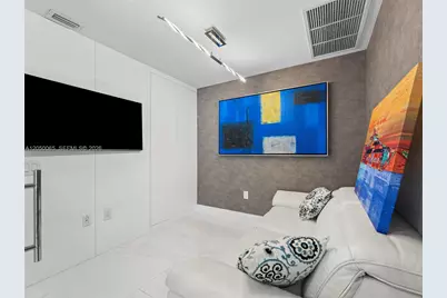 650 NE 32nd St #1201, Miami, FL 33137 - Photo 17
