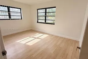341 Aladdin St, Opa-Locka, FL 33054 - Photo 11