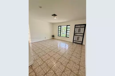 341 Aladdin St, Opa-Locka, FL 33054 - Photo 5