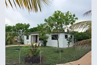 341 Aladdin St, Opa Locka, FL 33054 - Photo 3