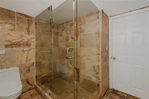 1500 Bay Rd, Miami Beach, FL 33139 - Photo 21