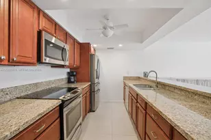 11213 NW 14th Ct, Pembroke Pines, FL 33026 - Photo 9