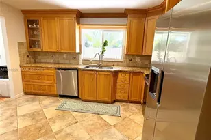 9833 NW 5th Ct, Plantation, FL 33324 - Photo 17