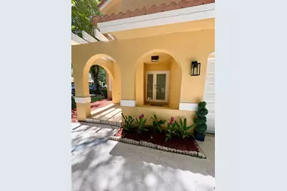 9833 NW 5th Ct, Plantation, FL 33324 - Photo 5