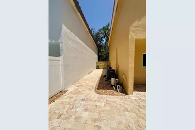 9833 NW 5th Ct, Plantation, FL 33324 - Photo 39
