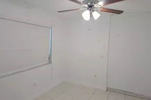 12715 NW 8th Ln, Miami, FL 33182 - Photo 11