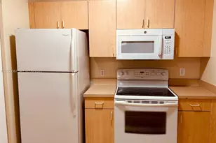 2403 Belmont Ln, North Lauderdale, FL 33068 - Photo 9