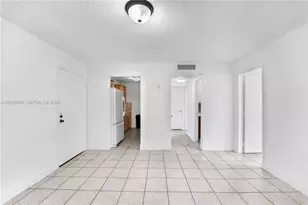 1305 W 53rd St, Hialeah, FL 33012 - Photo 7