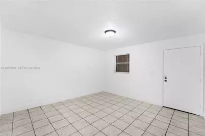 1305 W 53rd St #420, Hialeah, FL 33012 - Photo 5