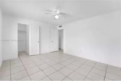 1305 W 53rd St #420, Hialeah, FL 33012 - Photo 17