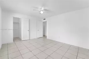 1305 W 53rd St, Hialeah, FL 33012 - Photo 17