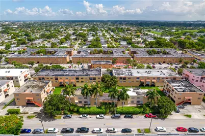 1305 W 53rd St #420, Hialeah, FL 33012 - Photo 21