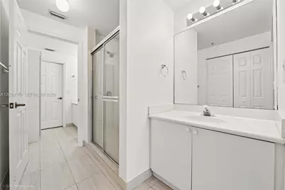 6700 NW 114th Ave #923, Doral, FL 33178 - Photo 15
