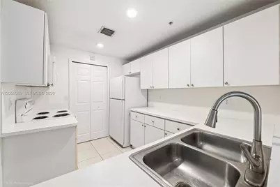 6700 NW 114th Ave #923, Doral, FL 33178 - Photo 7