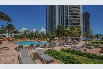18101 Collins Ave #1105, Sunny Isles Beach, FL 33160 - Photo 17
