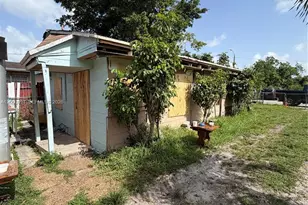 2954 NW 91st St, Miami, FL 33147 - Photo 9