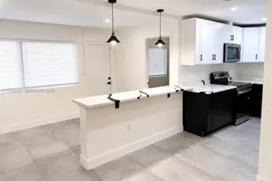 1039 NE 17th Ave, Fort Lauderdale, FL 33304 - Photo 1