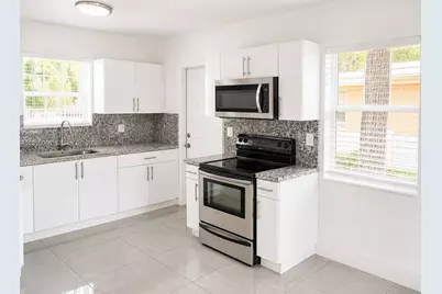 1114 NW 59th St, Miami, FL 33127 - Photo 5
