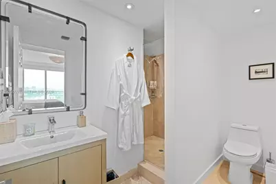1643 Brickell Ave #2805, Miami, FL 33129 - Photo 39