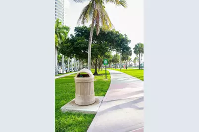 1750 N Bayshore Dr #3411, Miami, FL 33132 - Photo 5