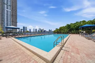 3440 NE 192 St, Aventura, FL 33180 - Photo 25