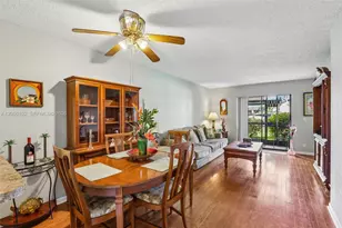 7094 Golf Colony Ct, Lake Worth, FL 33467 - Photo 5