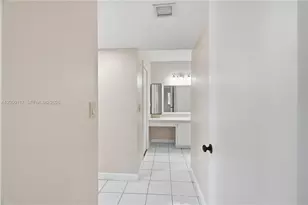 16252 Laurel Dr, Weston, FL 33326 - Photo 19