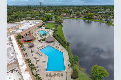 16252 Laurel Dr #201, Weston, FL 33326 - Photo 29