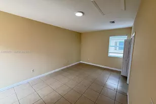 17021 SW 96th St, Miami, FL 33196 - Photo 3