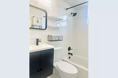 1545 NW 8th Ave #105, Miami, FL 33136 - Photo 11