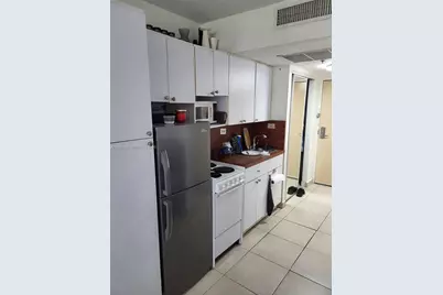 19201 E Collins Ave #442, Sunny Isles Beach, FL 33160 - Photo 9
