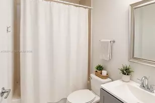 60 SW 13th St, Miami, FL 33130 - Photo 7